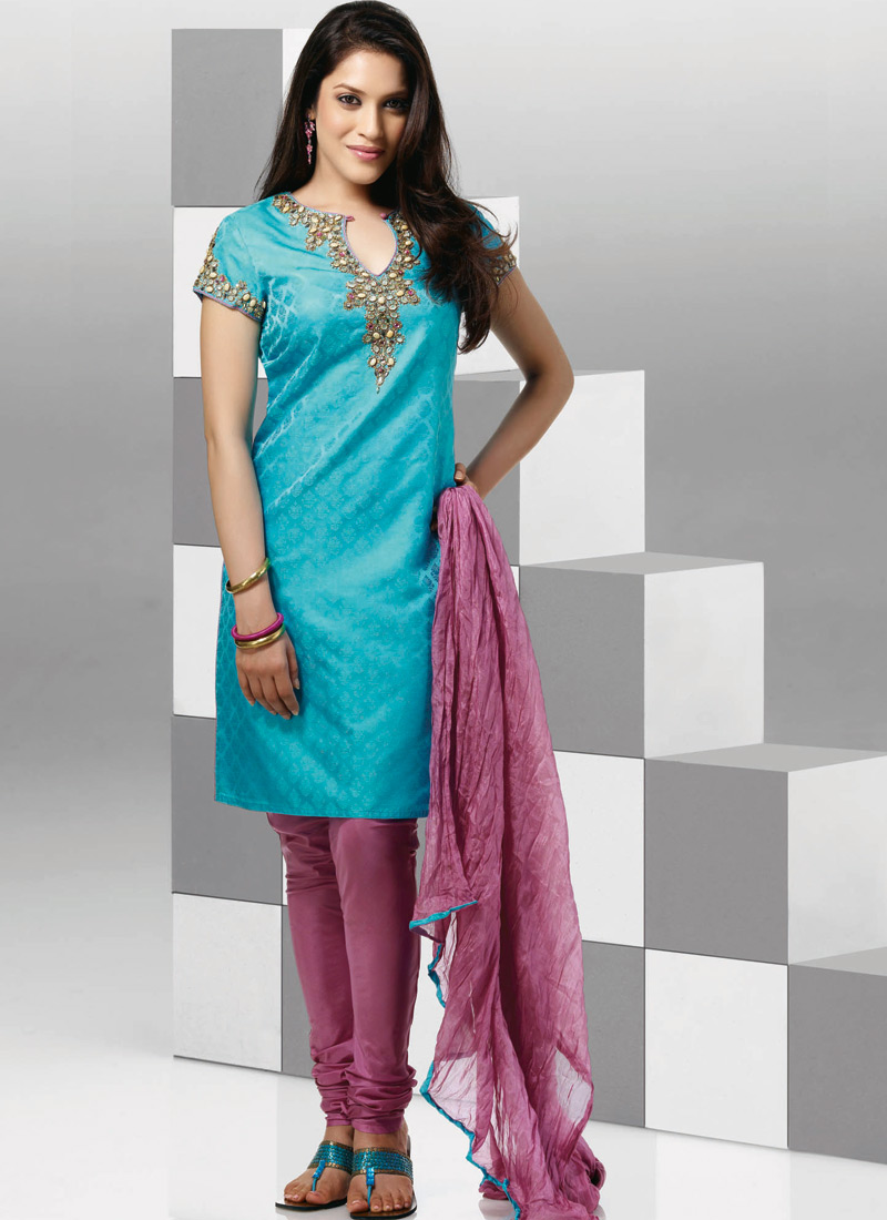 Desi Fashion Stylish Eid Dresses Designs