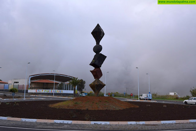 La glorieta del casco urbano de Puntallana luce desde hoy una escultura del artista Tomaso Hernández