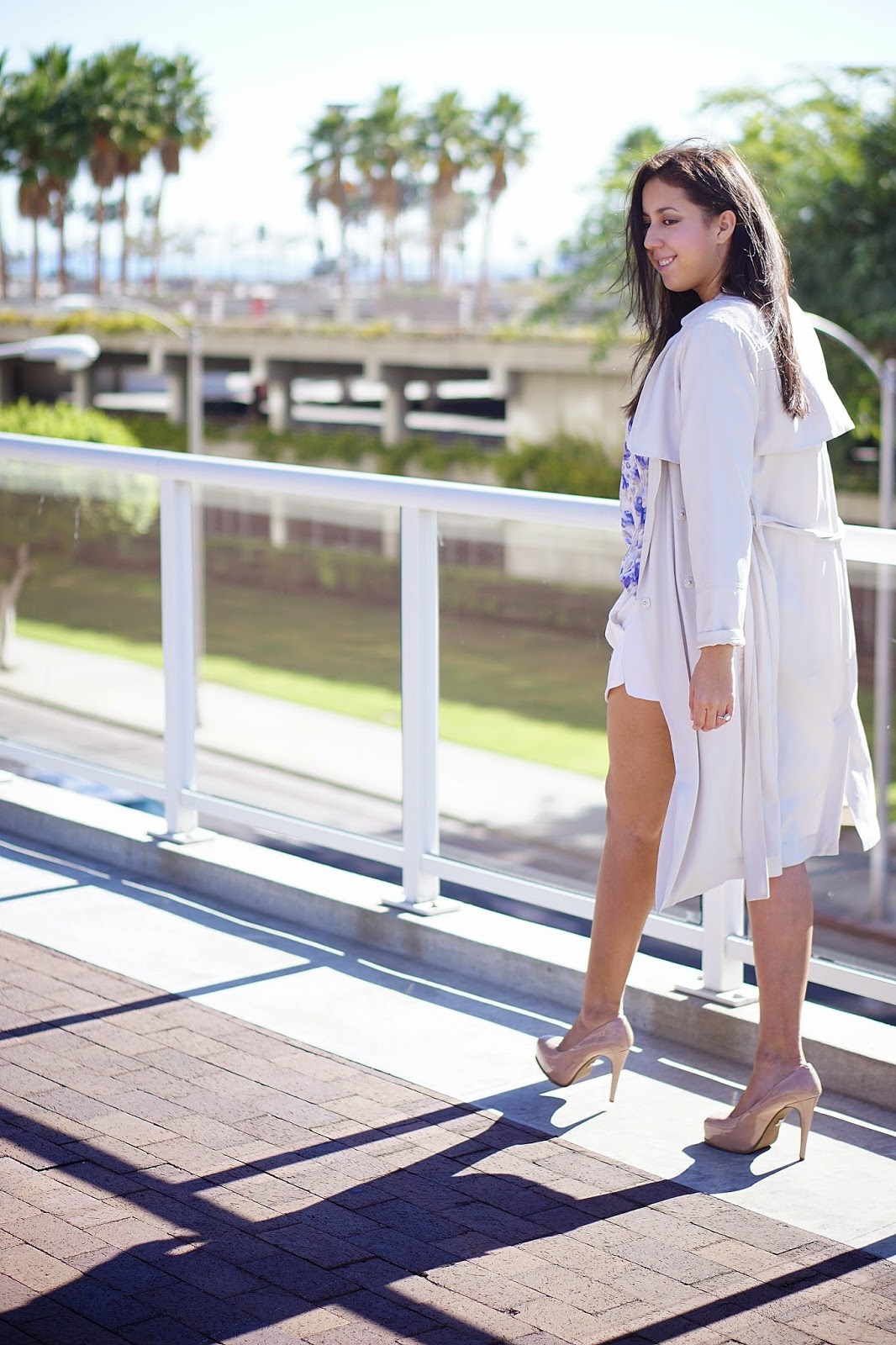 H&M trench coat, Flowy Trench coat, How to wear a Trench Coat, LC Lauren Conrad, Lauren Conrad Print Chiffon top, Nude Pumps, Simply Vera nude heels, White Skort, Forever 21 White Skort, 