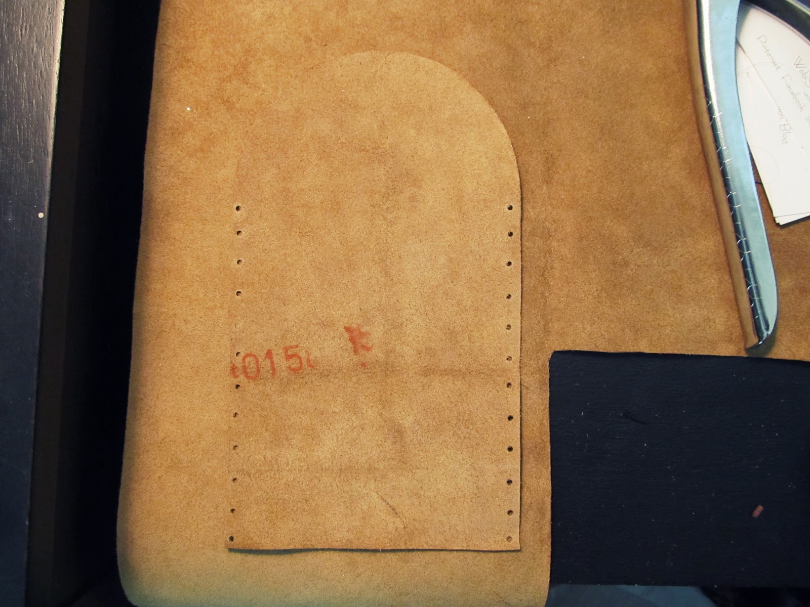 wobisobi-leather-business-card-holder-diy