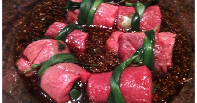 a cilantro color: a cooking blog: Scallion Steak Rolls (Beef Negimaki)
