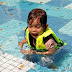 Bawak Thahirah Mandi Swimming Pool di Sentul