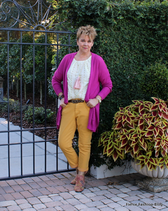 What to Wear with a Pink Cardigan - Fierce Fashion