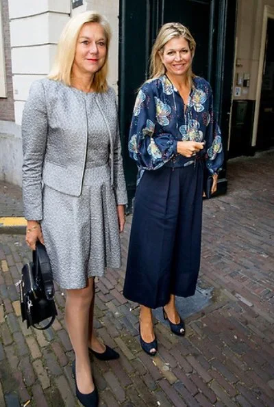 Queen Maxima wore Natan blue flower print blouse, Queen Maxima wore J. Crew Sailor trousers, fashions and style