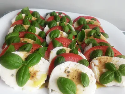 Włoska przystawka z pomidorów