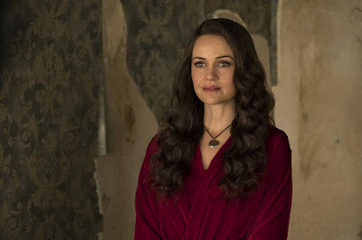 The Haunting Of Hill House 2018 Carla Gugino