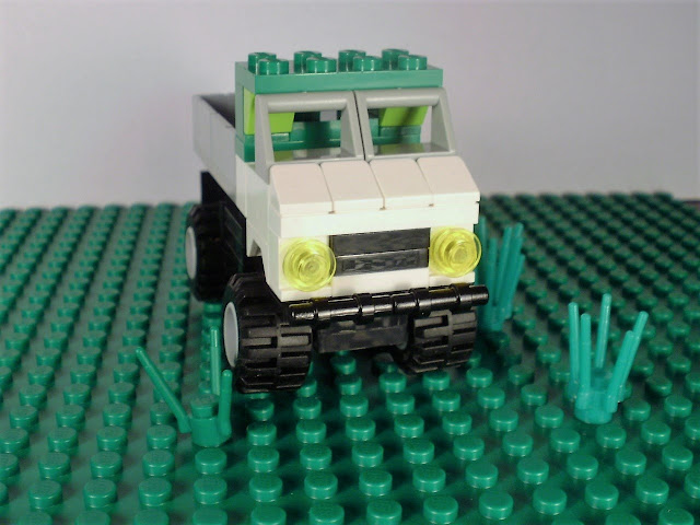 MOC LEGO Unimog 4 wide