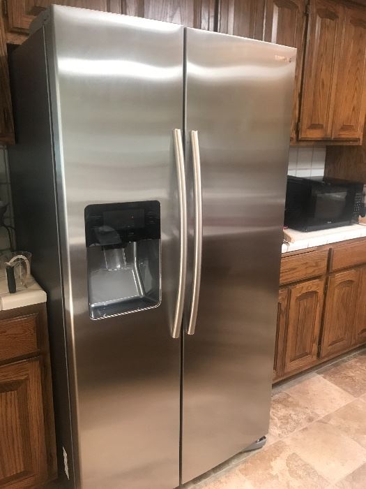 The Estate Sisters Ethan Allen Pottery Barn And Brookstone