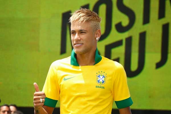 Gaya Rambut Neymar JR Pemain Bola Terbaru 2015 - Gaya Rambut