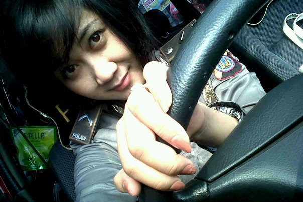 Rahasia Polisi Wanita Indonesia