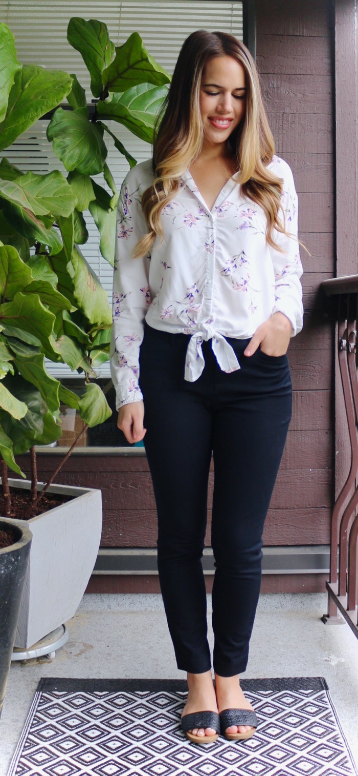 Jules in Flats - Tie Front Floral Blouse 