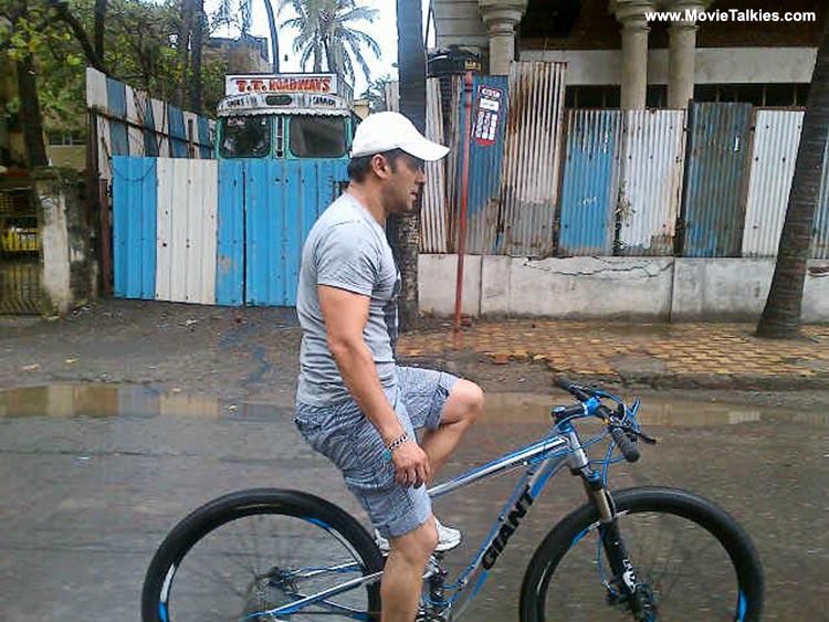 BOLLYWOOD: SALLU BHAI STILLS