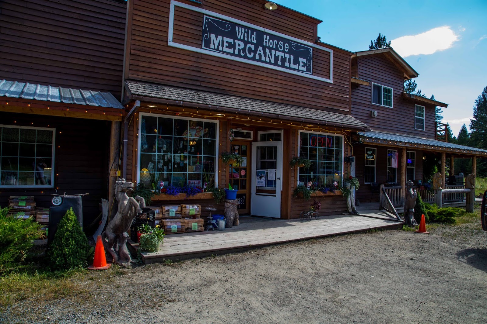 On The Road Full Time Rving Wild Horse Mercantile/Saloon Bonners Ferry