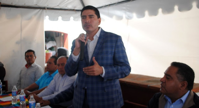 Alcalde de Huejotzingo harto del PRI, se va con todo y seguidores