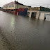 Fortes chuvas deixam as ruas de Capanema alagadas na tarde deste domingo