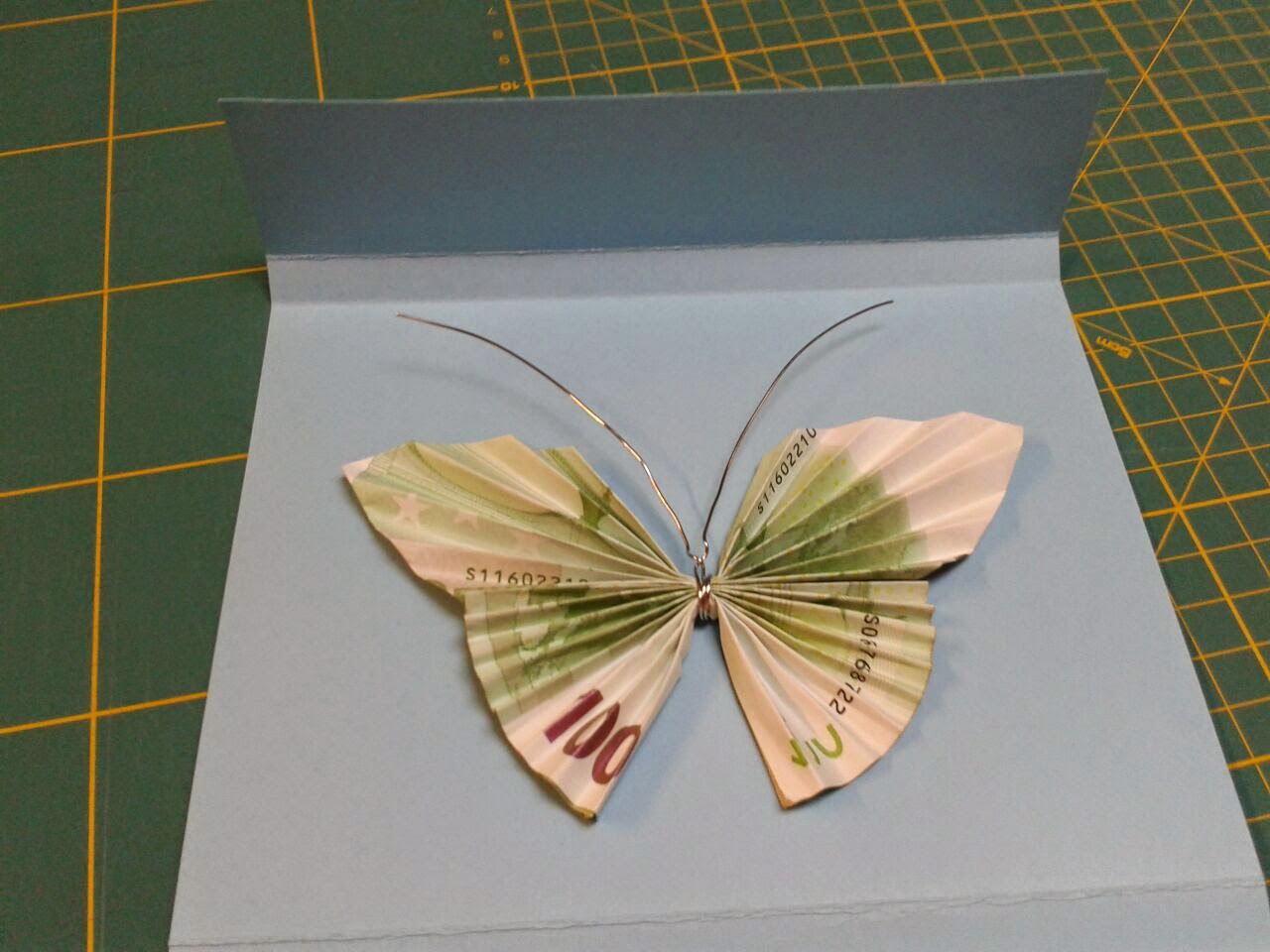 Manualidades y Labores Amalia Tarjeta muy original para regalar dinero