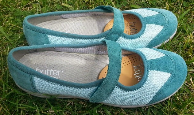 Hotter Shoes Range for Summer 2014 - review - the comfort concept and quality - lagoon blue greenoasis pump