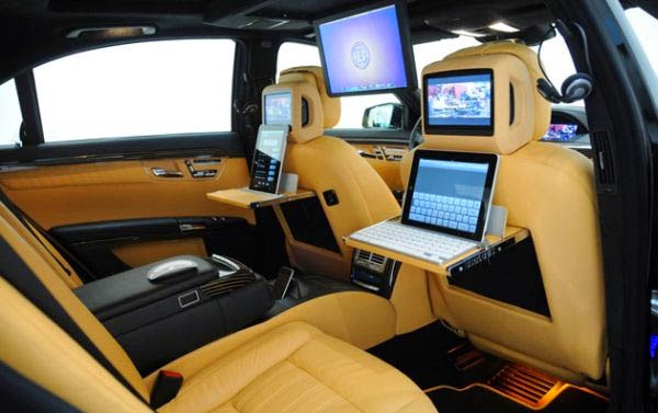 brabus ibusiness 2.0 Mobil yang dilengkapi dengan fitur Wi Fi Internet