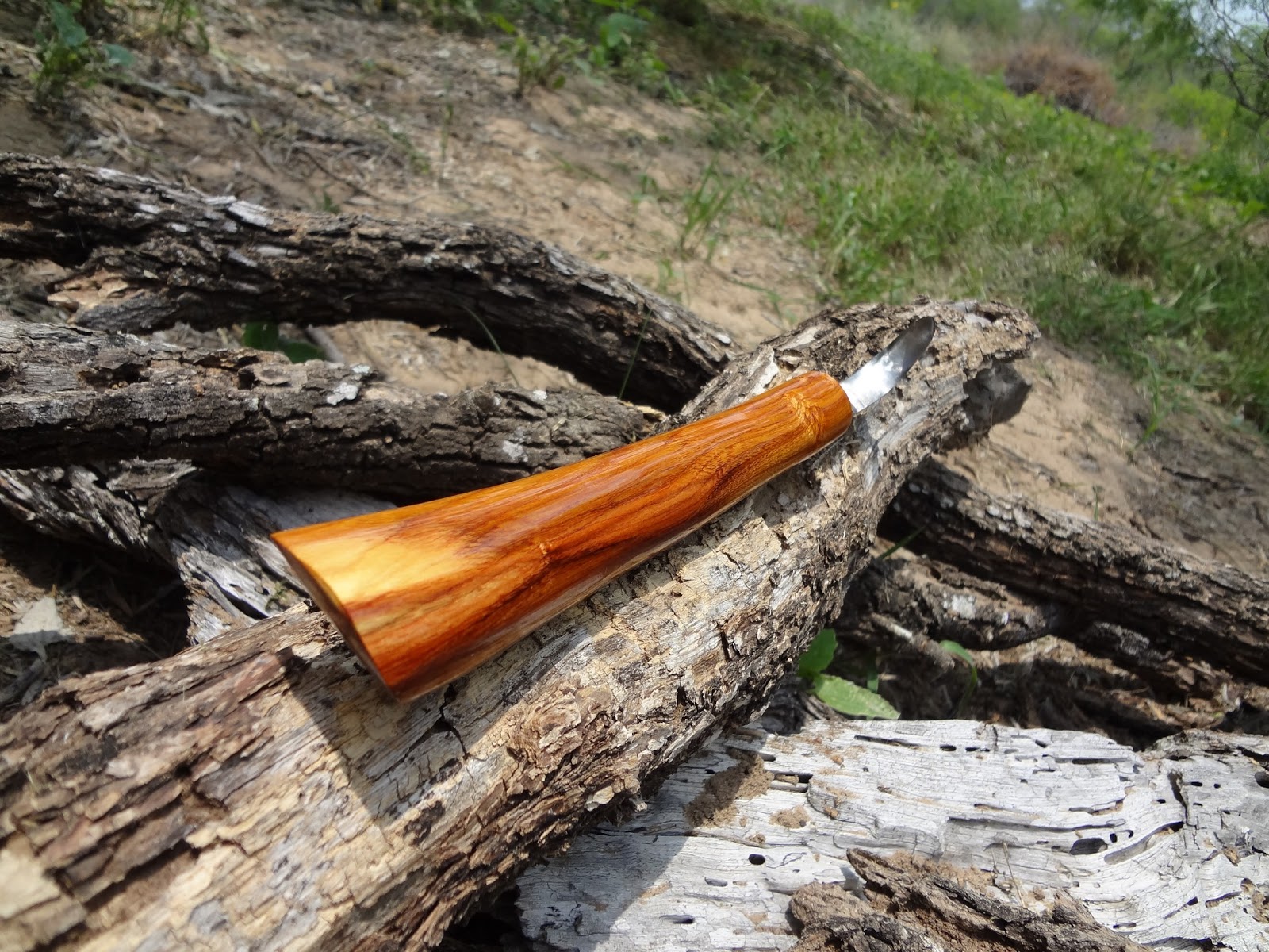 Woods Roamer An Array of Crooked and Hook Knives (Part Two)