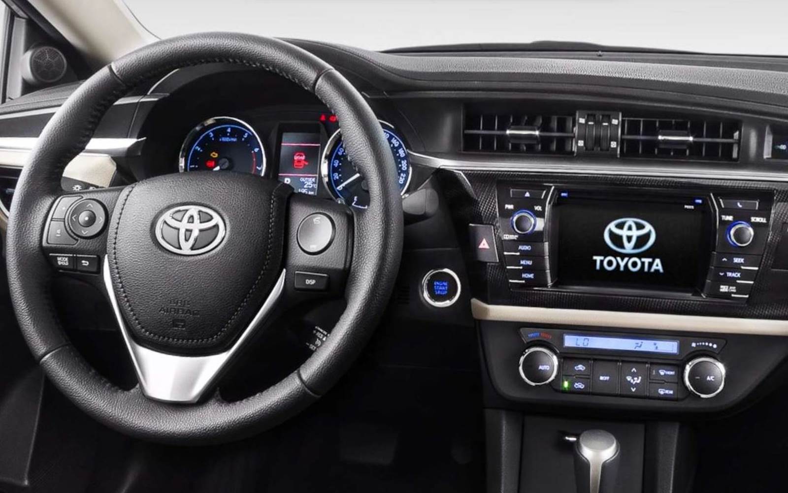 Corolla Altis 2015 : vídeo, preço, consumo e especificações