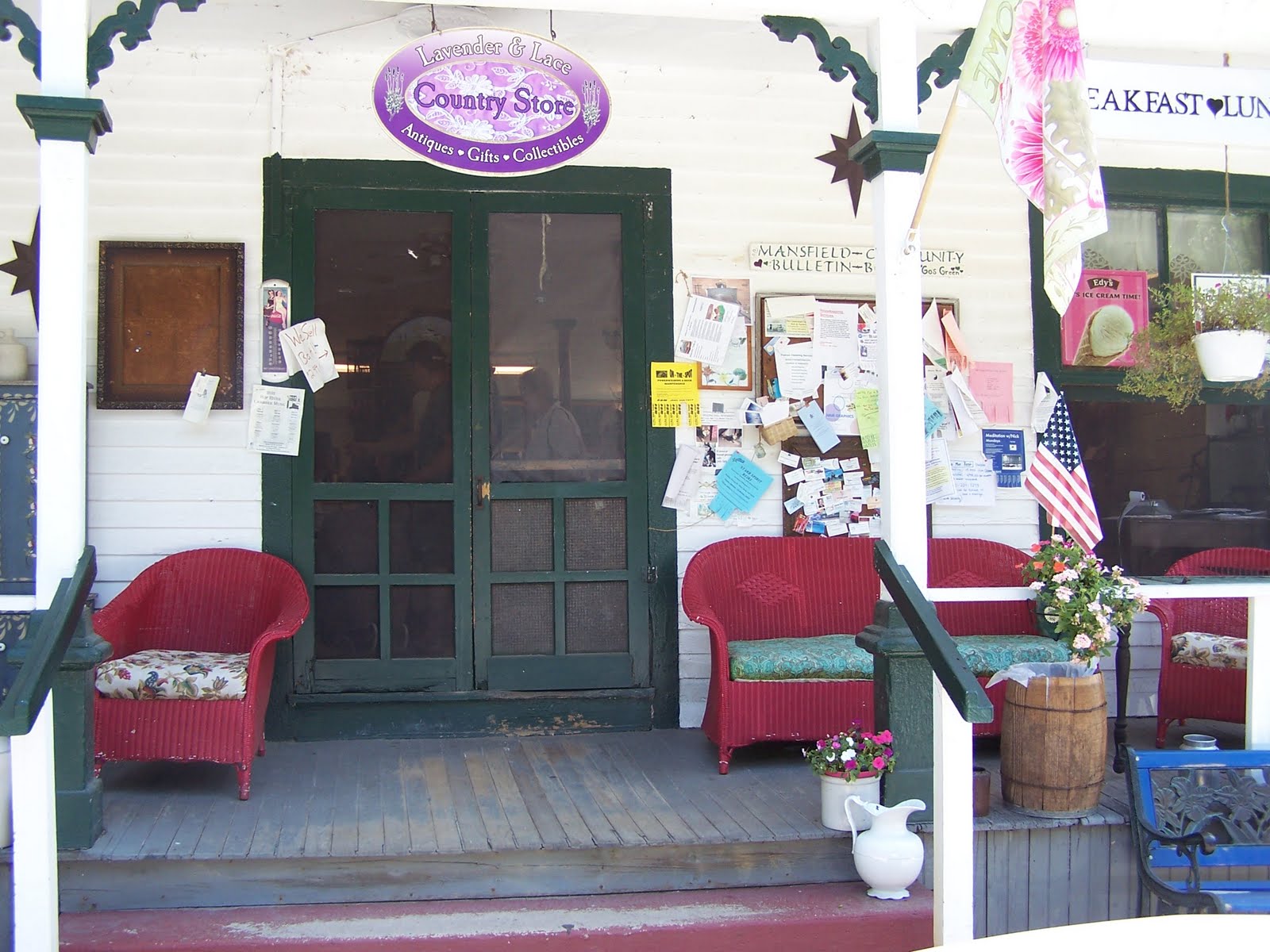 Carolyn Stearns Storyteller Mansfield General Store What's the Story