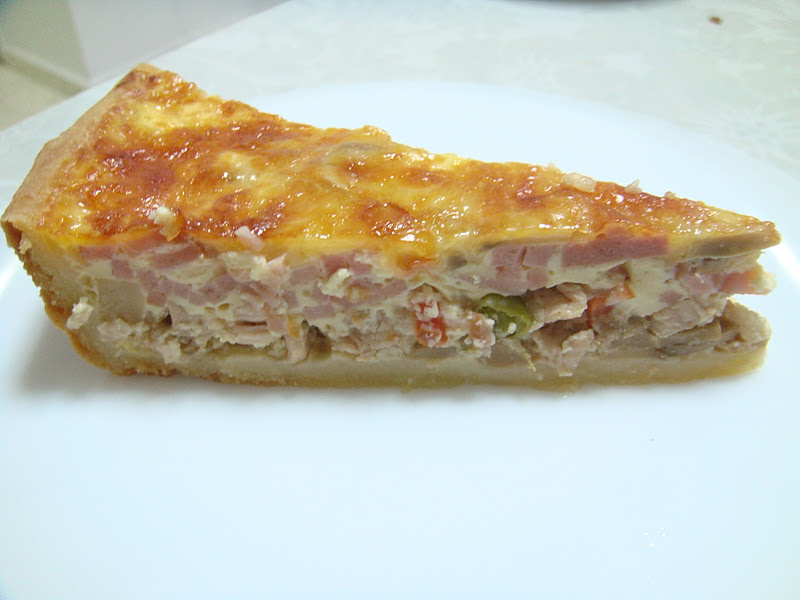 Yummy Baking Chicken & Ham Quiche