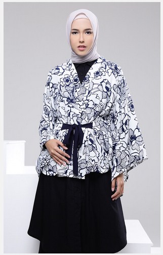 Desain Model Baju Muslim Modern Atasan Motif Etnik Trend 2017