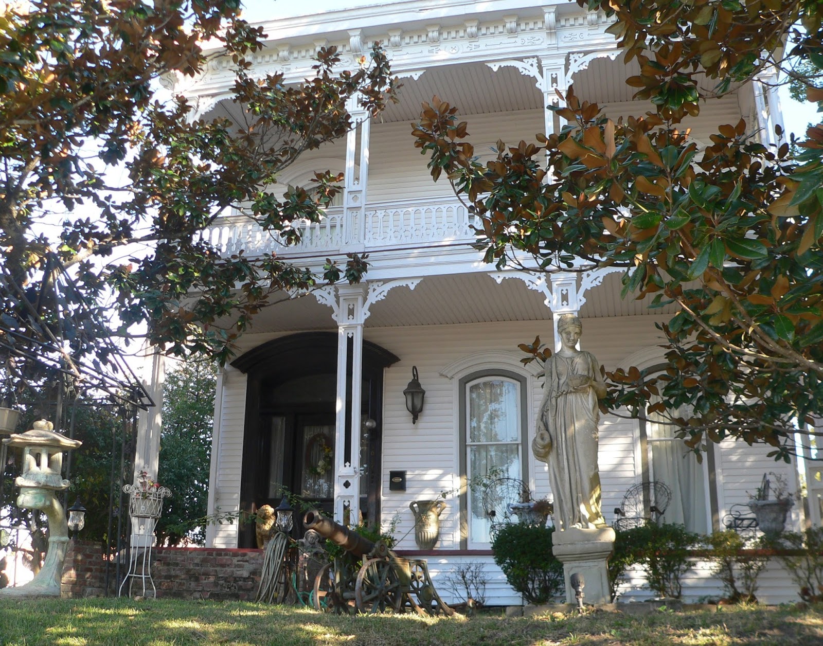 The Picturesque Style Italianate Architecture 'The Magnolias