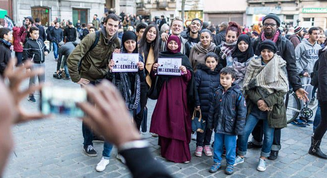 Ocho falsedades sobre la inmigración e islamización que las élites nos venden como ciertas Img_11643