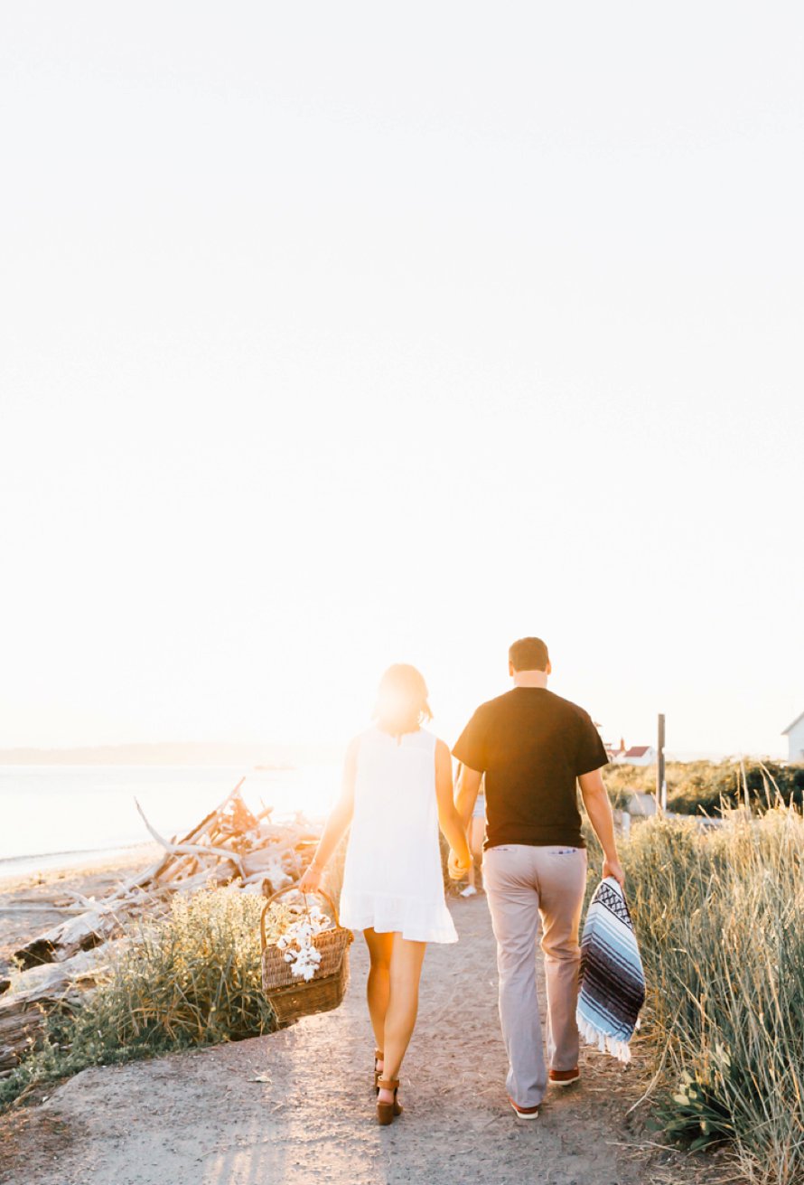 Dreamy Discovery Park Engagement Session by Seattle Photographer Something Minted Photography