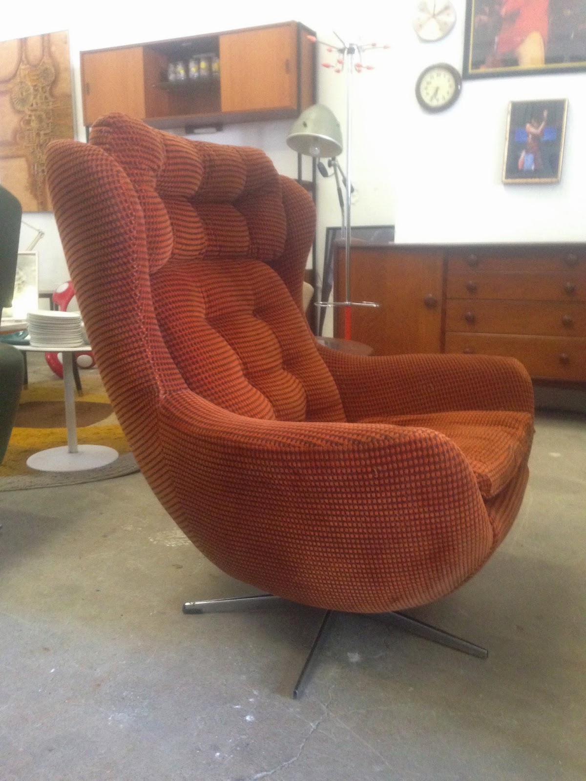 Vintage Furniture Ireland OCD Vintage Vono Egg Chair Original