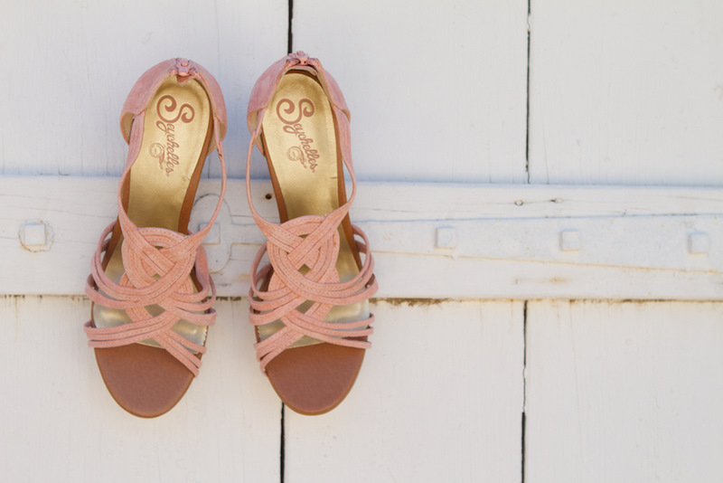Real Wedding Kate Tim Pretty Pink Peach Diy Wedding That
