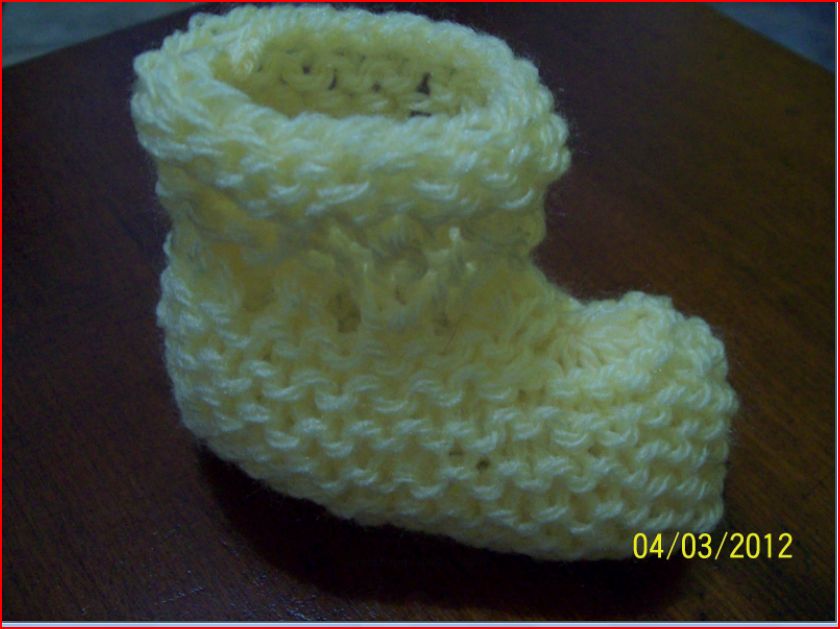 sapatinho de bebe com lã grossa