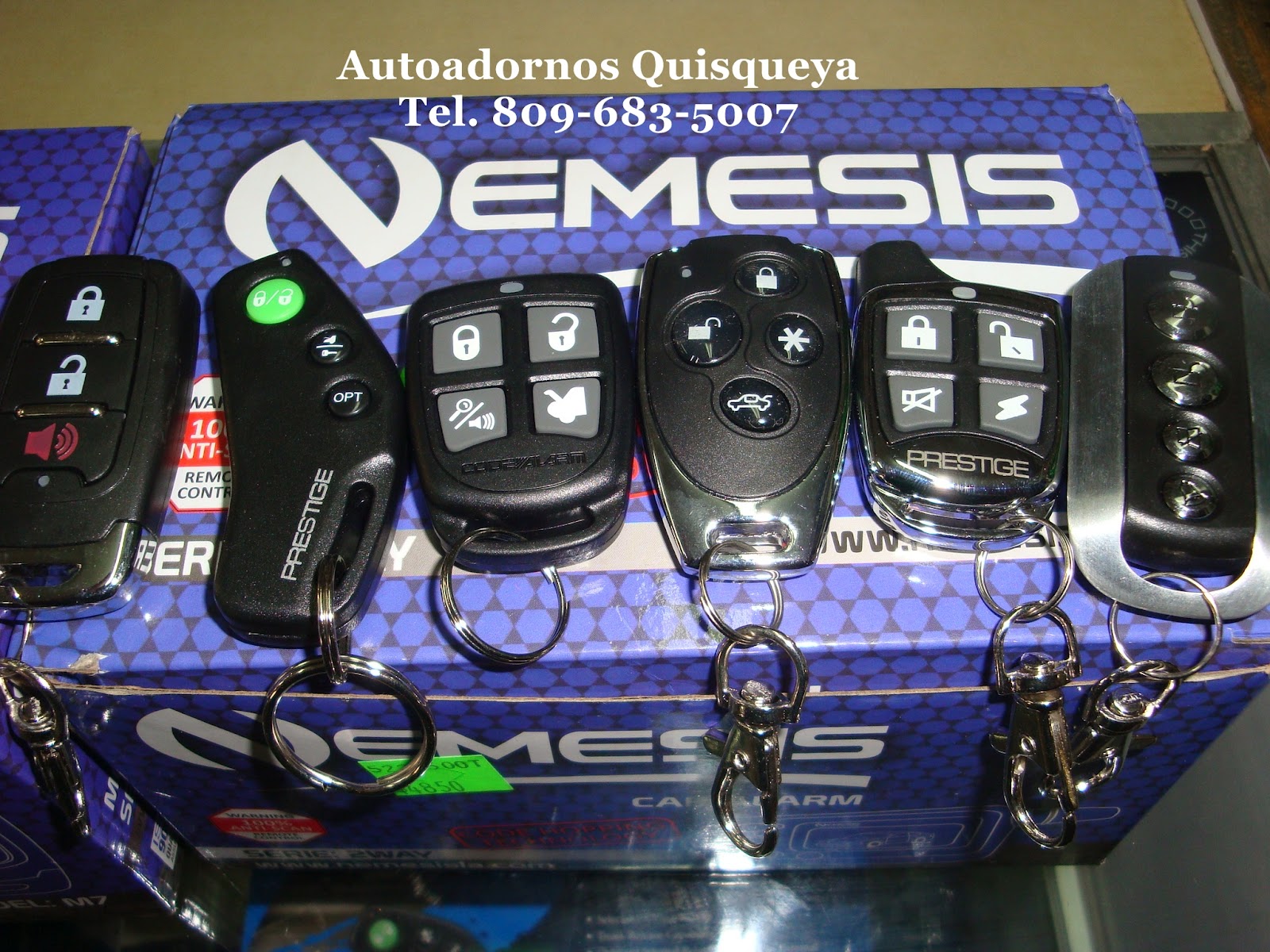 Autoadornosquisqueya: -Venta en general de accesorios para vehículos.