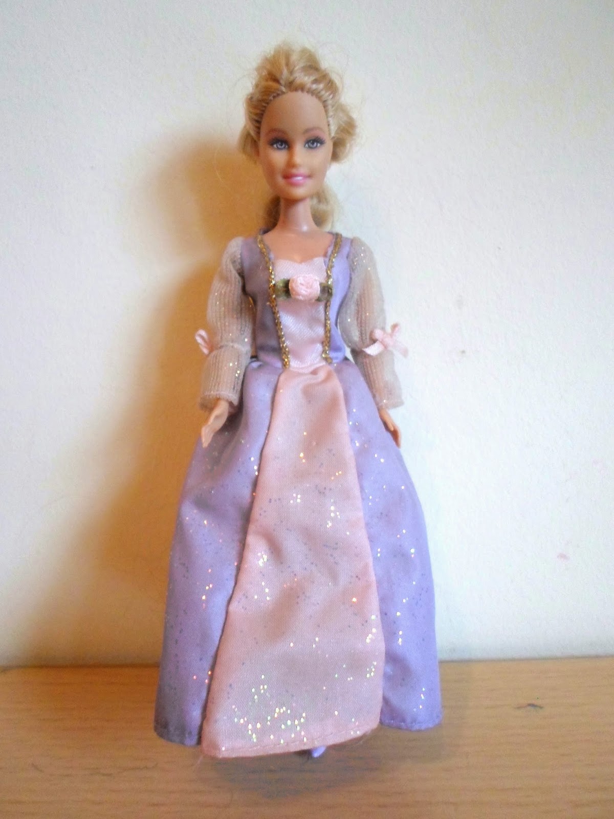 El rincón de mis muñecas: Barbie Christie Fashion Show,Rapunzel mini