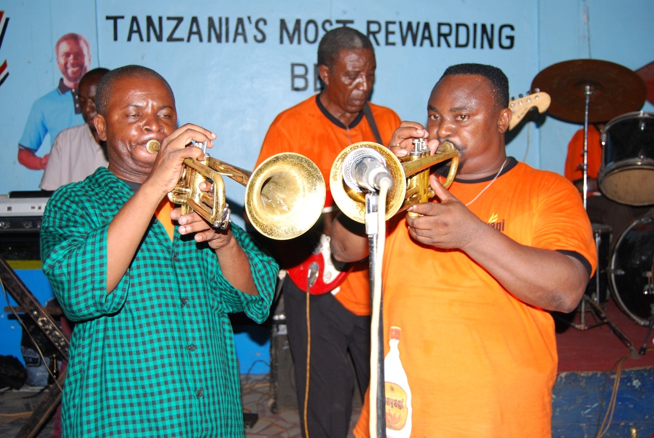 Burudan Mwanzo - Mwisho: Msondo Ngoma yabakiza kidogo kupakua albamu