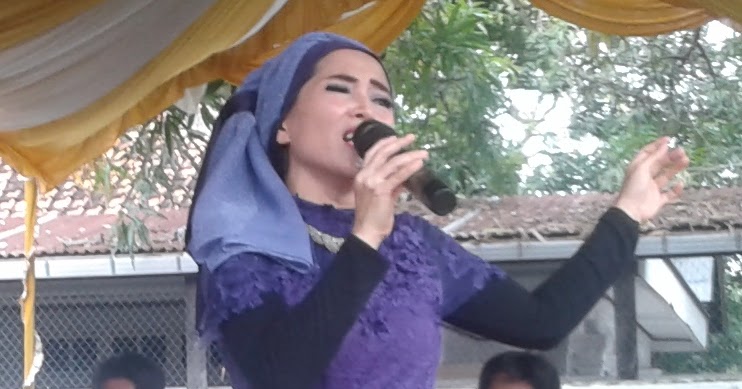 kumpulan lagu dangdut lady rose