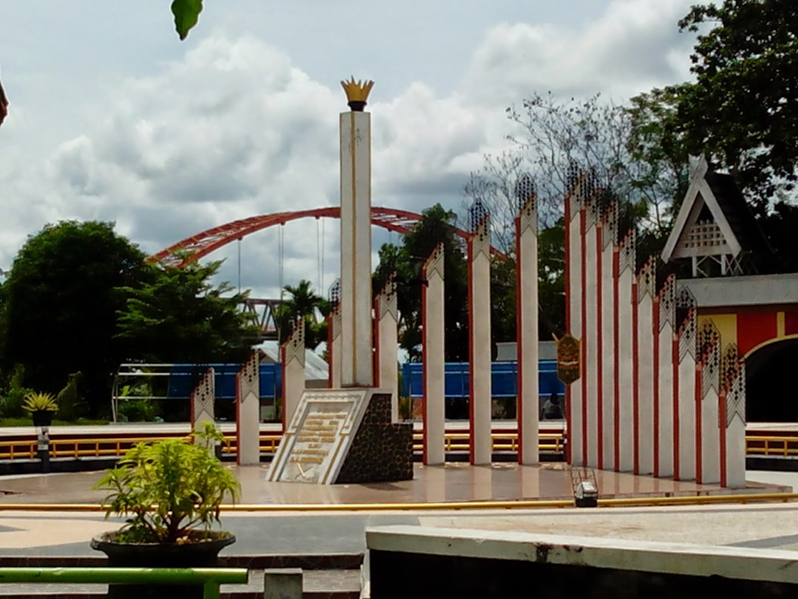 Tugu Soekarno, Palangkaraya, Kalteng Indri Ariadna