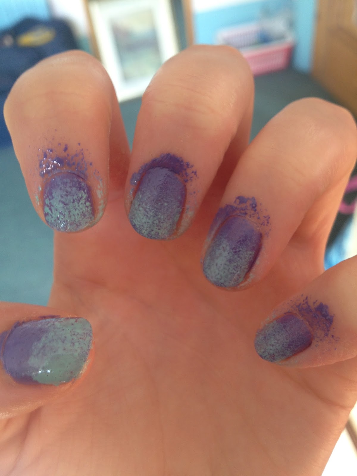 Mint & Vanilla: Basic Ombre Nails