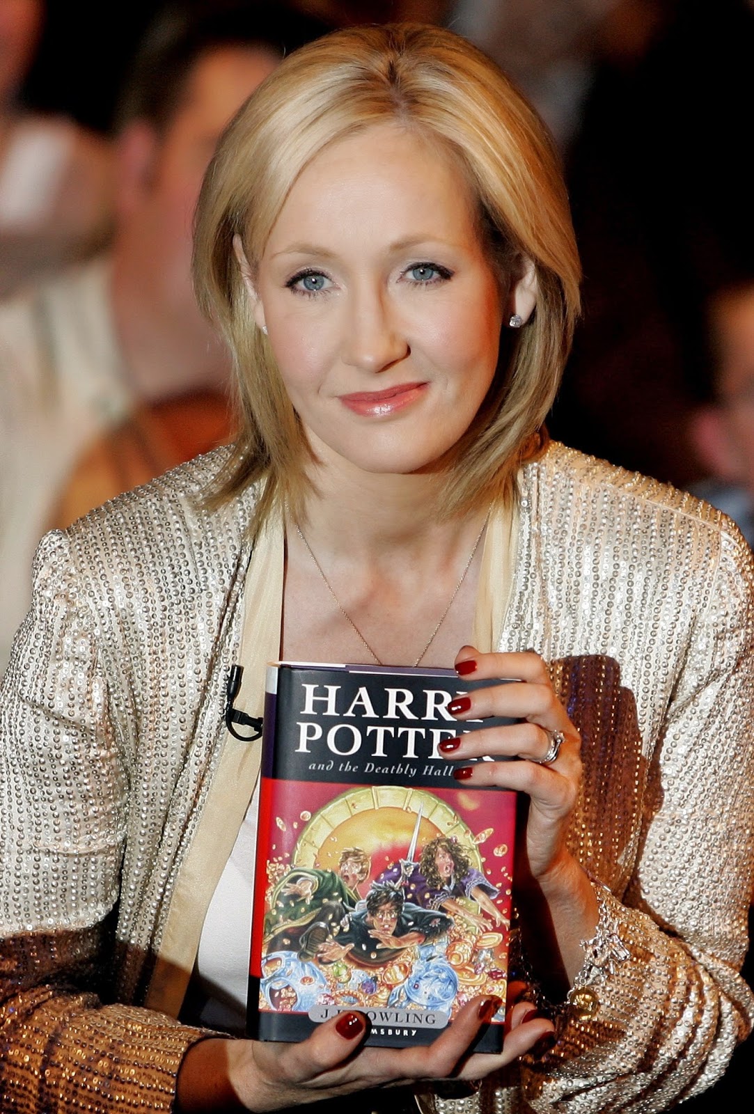 10 Major Mistakes Of World History That Will Make You Forget Yours - Rejecting J.K Rowling's manuscripts