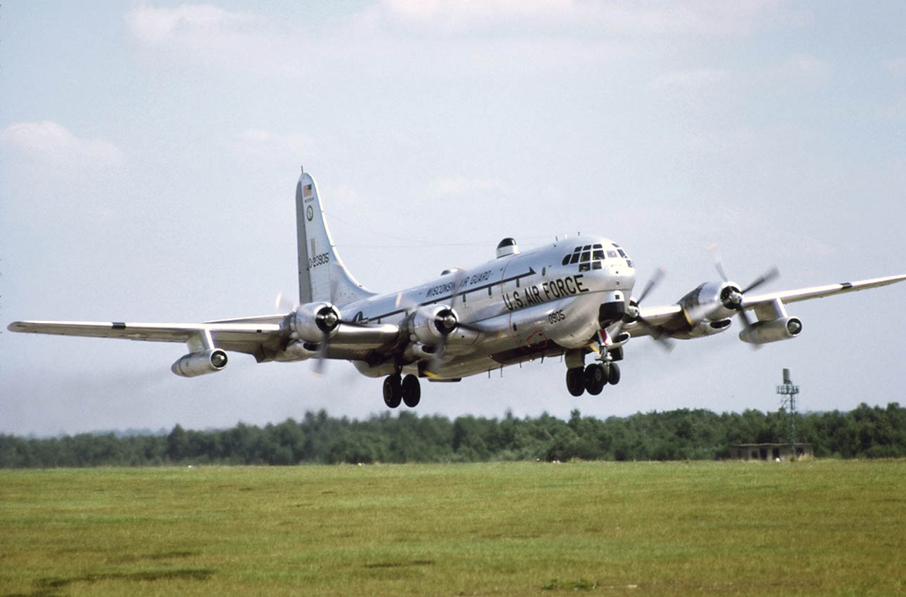 nhungdoicanh: Boeing C-97 Stratofreighter