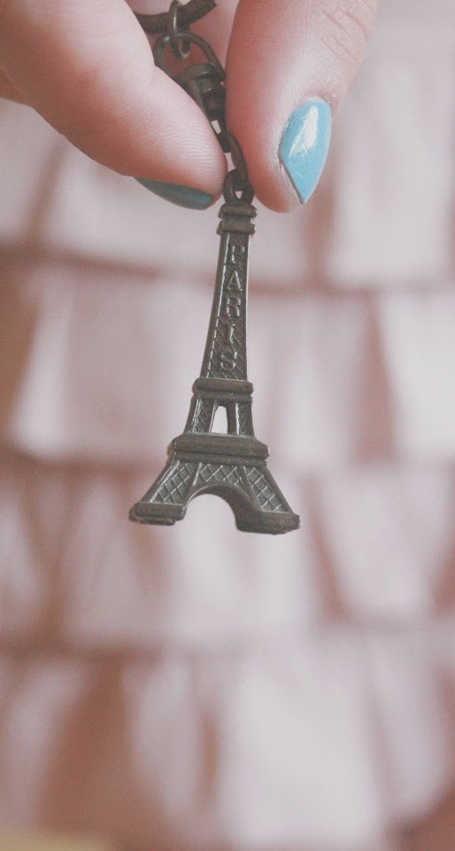 Eiffel Tower Paris Key Ring Miniature  Android Best Wallpaper
