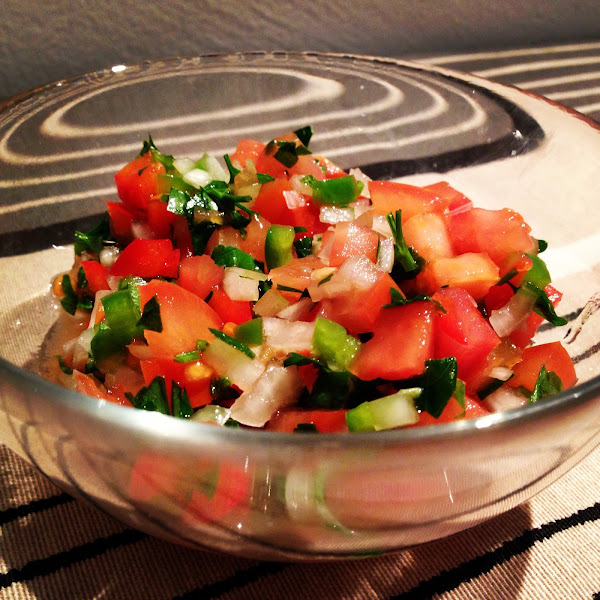 Pico de gallo (con nachos y queso fundido): Gastronomía mexicana