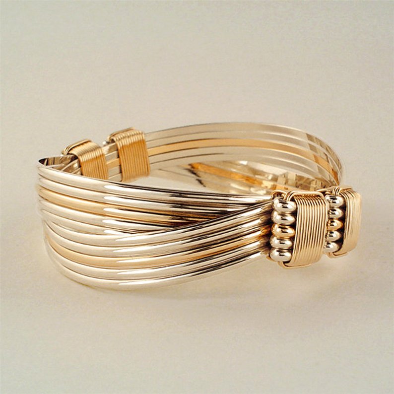 Elephant Hair Bracelets in Wire by Safari Bracelet / The Beading Gem