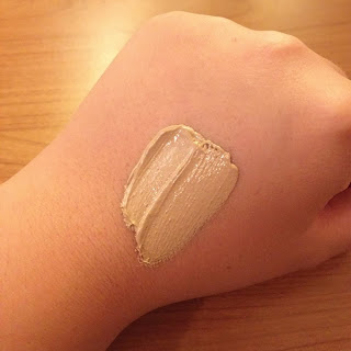 Boots Botanics BB Cream review with swatches, tigerlilybeautyblog, jnnfrch, beauty, makeup