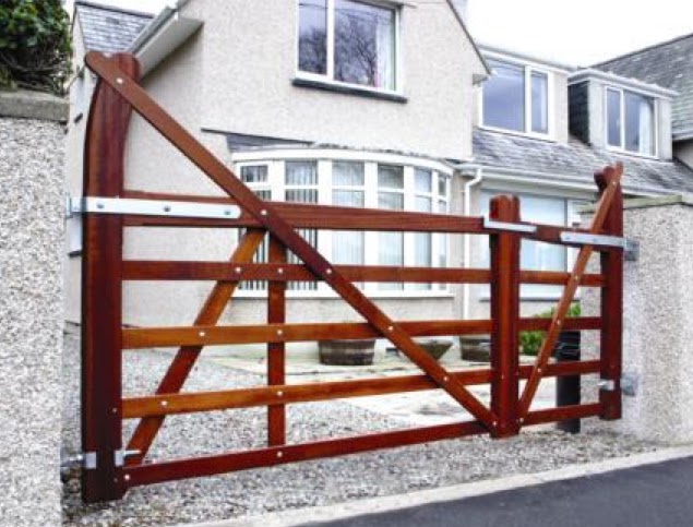 Ultra Aluminum Fencing, Gates and Handrails: What is the "Right" Way to
