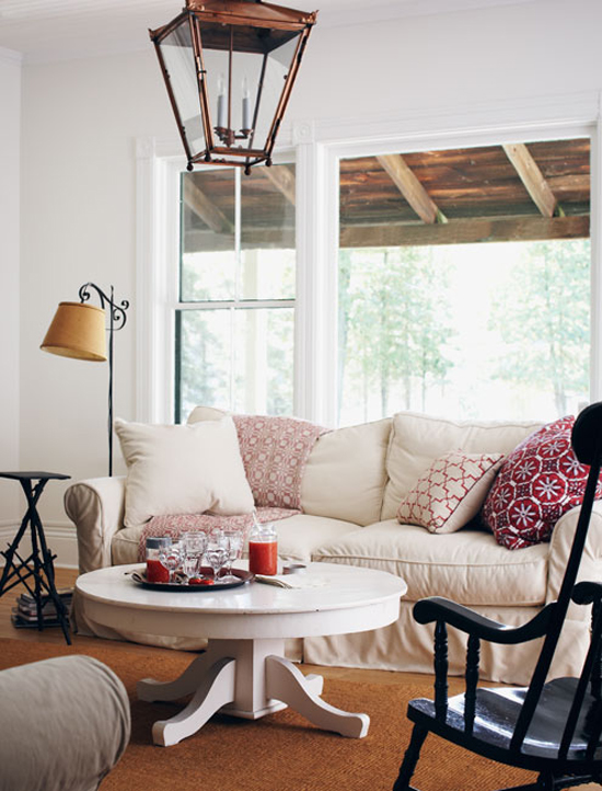Rustic modern living room design.