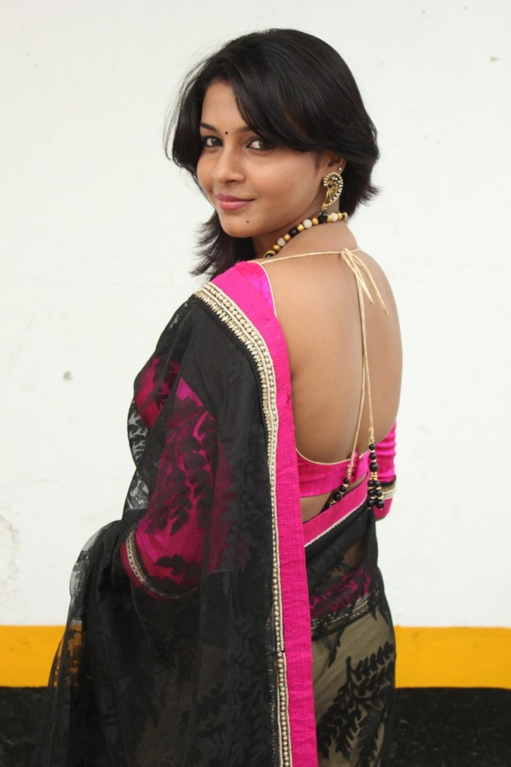 Saranya Sex Image - Saranya Nag New Hot Photos in Saree - Tollywood Image Spotlite