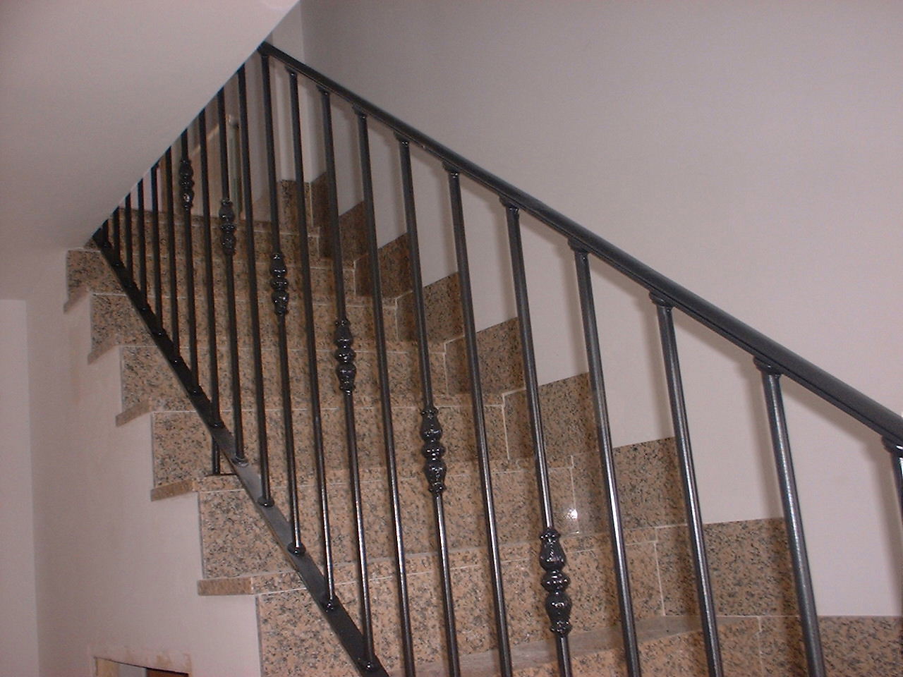 CERRAJERIA JUGAL, automatismos, cerramientos de hierro, de aluminio