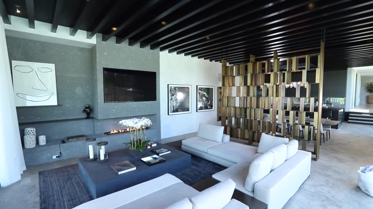 33 Photos vs. 989 Deerfield Rd, Water Mill, NY vs. Luxury Home Interior Design Tour